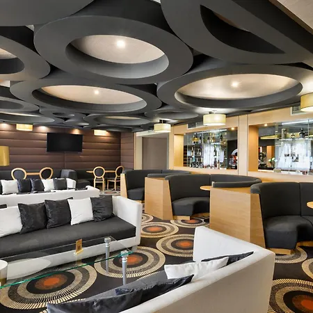 Aquaticum Termal & Wellness 4* ديبريتْسين