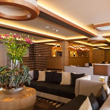 Aquaticum Termal & Wellness 호텔 데브레첸